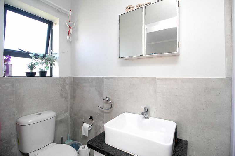 2 Bedroom Property for Sale in Reebok Western Cape